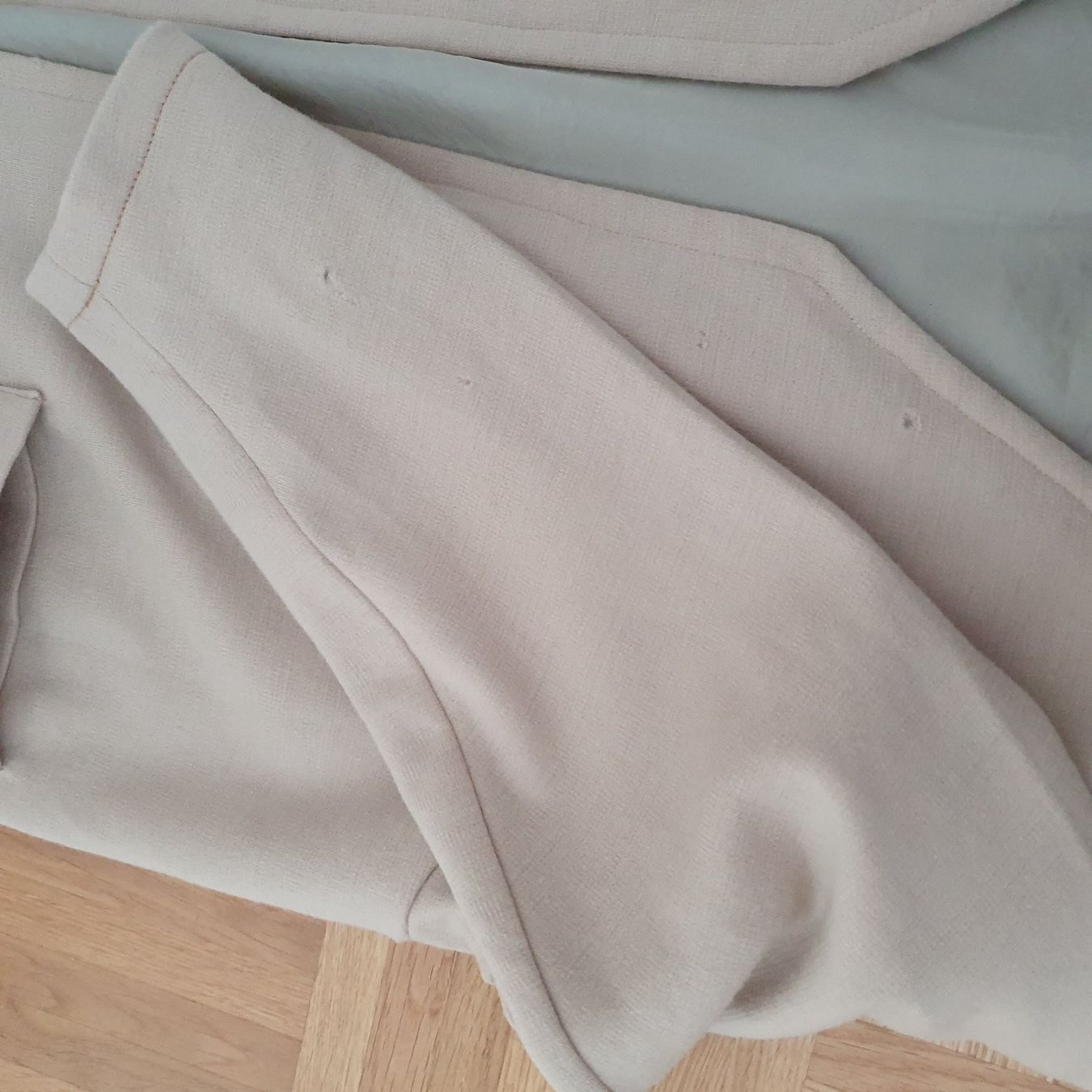 Maglioni & Felpe: Jolies Pull  dame deux en un beige taiile 38 – Usato da Prilly venduto da RoDyRe 5