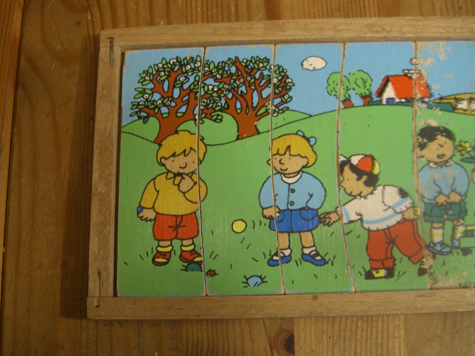 Ravensburger Puzzle: herziges, altes Holz-Rahmen-Puzzle – Usato da Winterthur venduto da Gaia 2