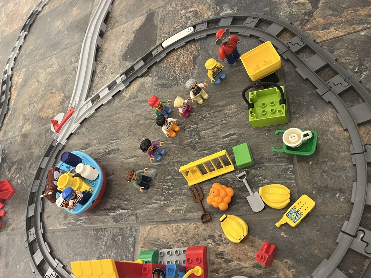 Lego Giocattoli: Grosses Lego Duplo Set Eisenbahn – Usato da Ipsach venduto da Fitou1