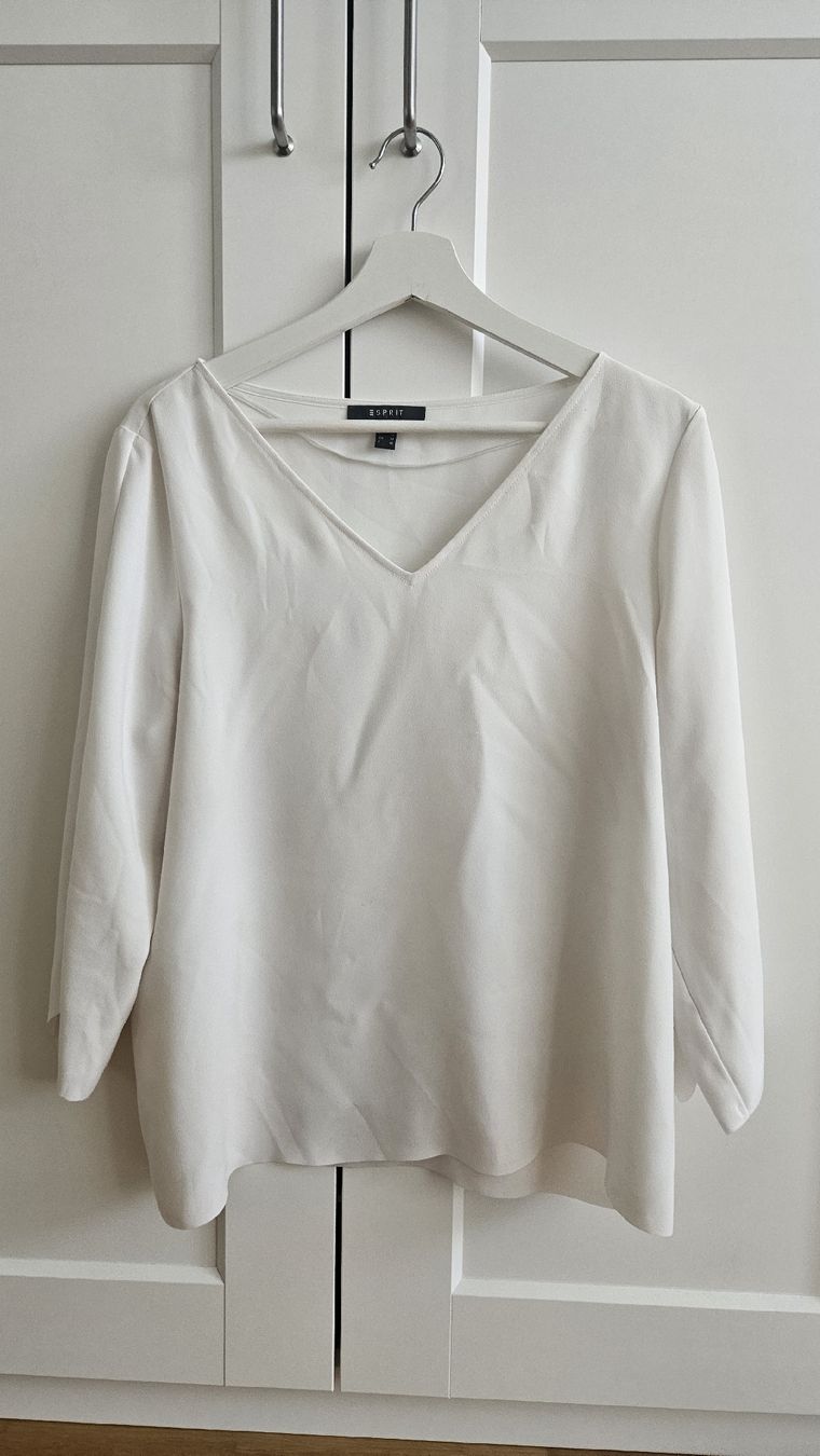 Esprit Blusen: Weisse Bluse Esprit – Gebraucht aus Wetzikon ZH von ELIVNE