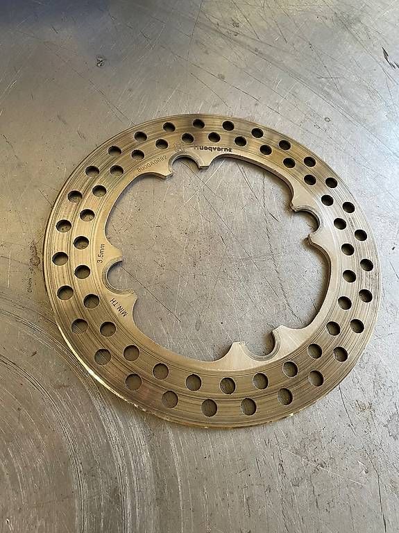 Tutti i ricambio per moto: Bremsscheibe Husqvarna 220mm hinten – Usato da Hauptikon venduto da Pumi70 1