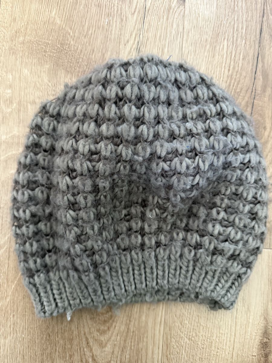Copricapi, berretti & cappellini: Codello Winter Mütze, Grau, Strick, Warm – Usato da Olten venduto da smashbox