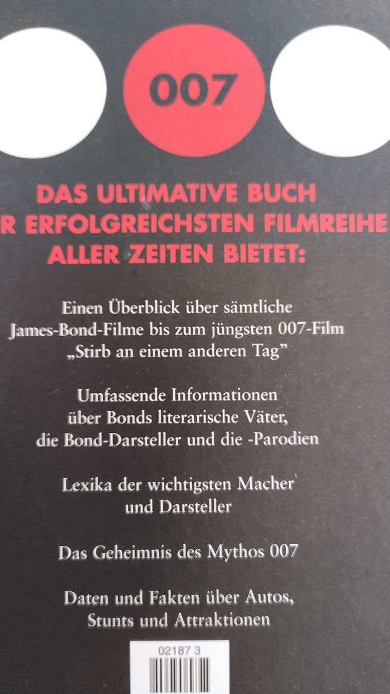 Libri: 007 - Das Grosse James Bond Buch 2002 mit 464 Seiten – Usato da Bellach venduto da JingleJerry 9