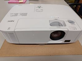 Beamer NEC NP-P451WG - 4500 Ansi-Lumen - ?0h? - Verfärbungen
