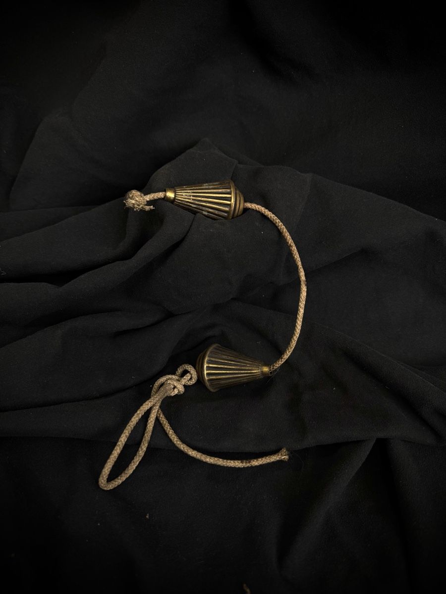 Tutte le decorazioni: Vintage Curtain Pull Cord with Brass Tassels decorative acce – Usato da Bern venduto da nkink