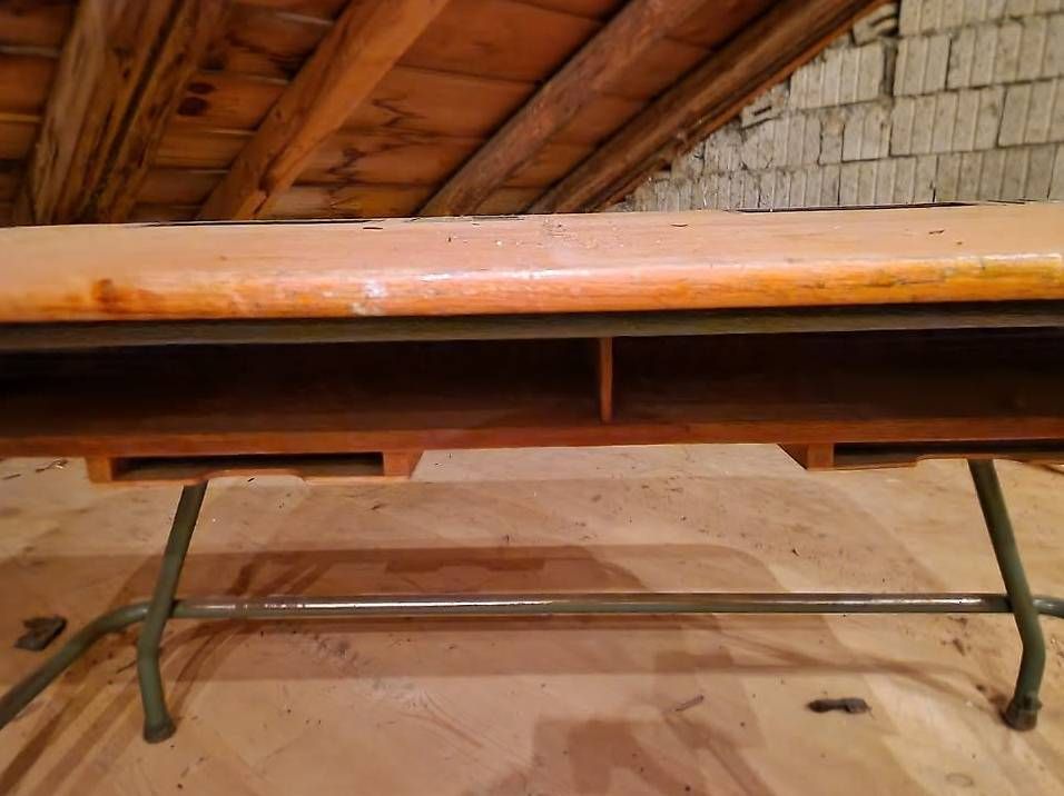 Scrivanie: Ancien bureau d'écolier double – Usato da Ste-Croix venduto da gfamily 4