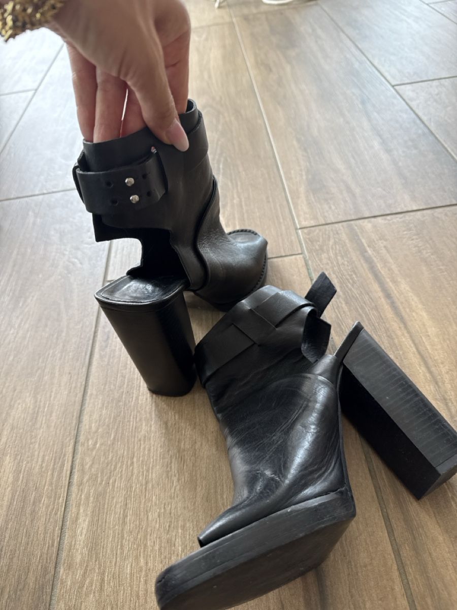 Zara Damenschuhe: Black leather ankle boots used condition – Gebraucht aus Dübendorf von ReLoved_Fashion_ZH 1