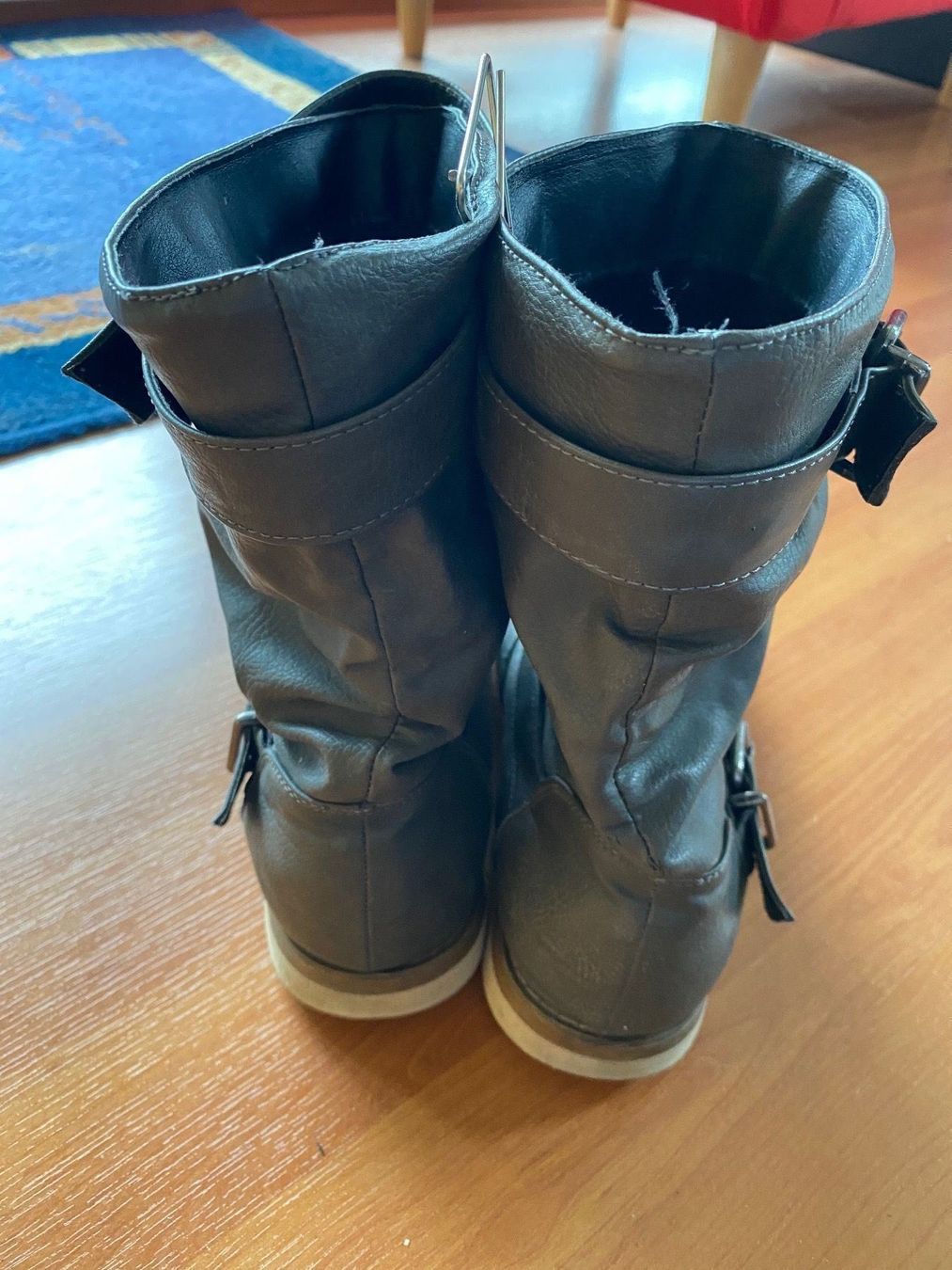 Scarpe da donna: Damenstiefel – Usato da Rupperswil venduto da Lukas_meyer 2
