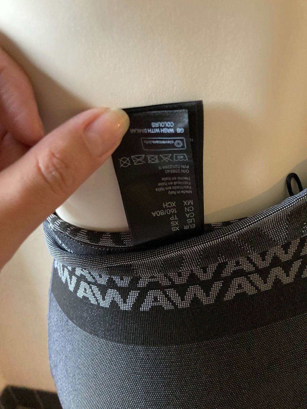 Alexander Wang Gonne: Set von H&M x Alexander Wang – Usato da Uster venduto da Kalici1 3