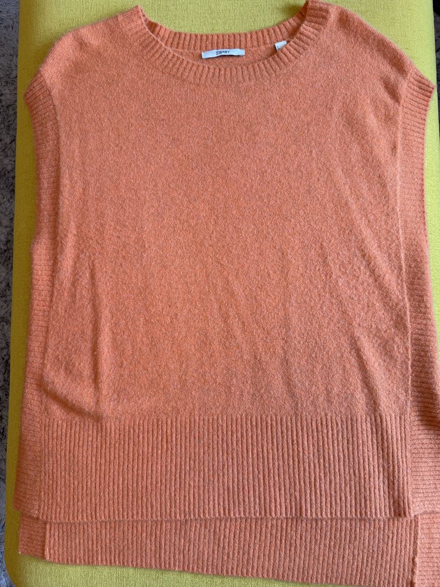 Esprit Pullover & Sweatshirts: Esprit Oversize Pullunder – Neu (gemäss Beschreibung) aus Feusisberg von Mila1122