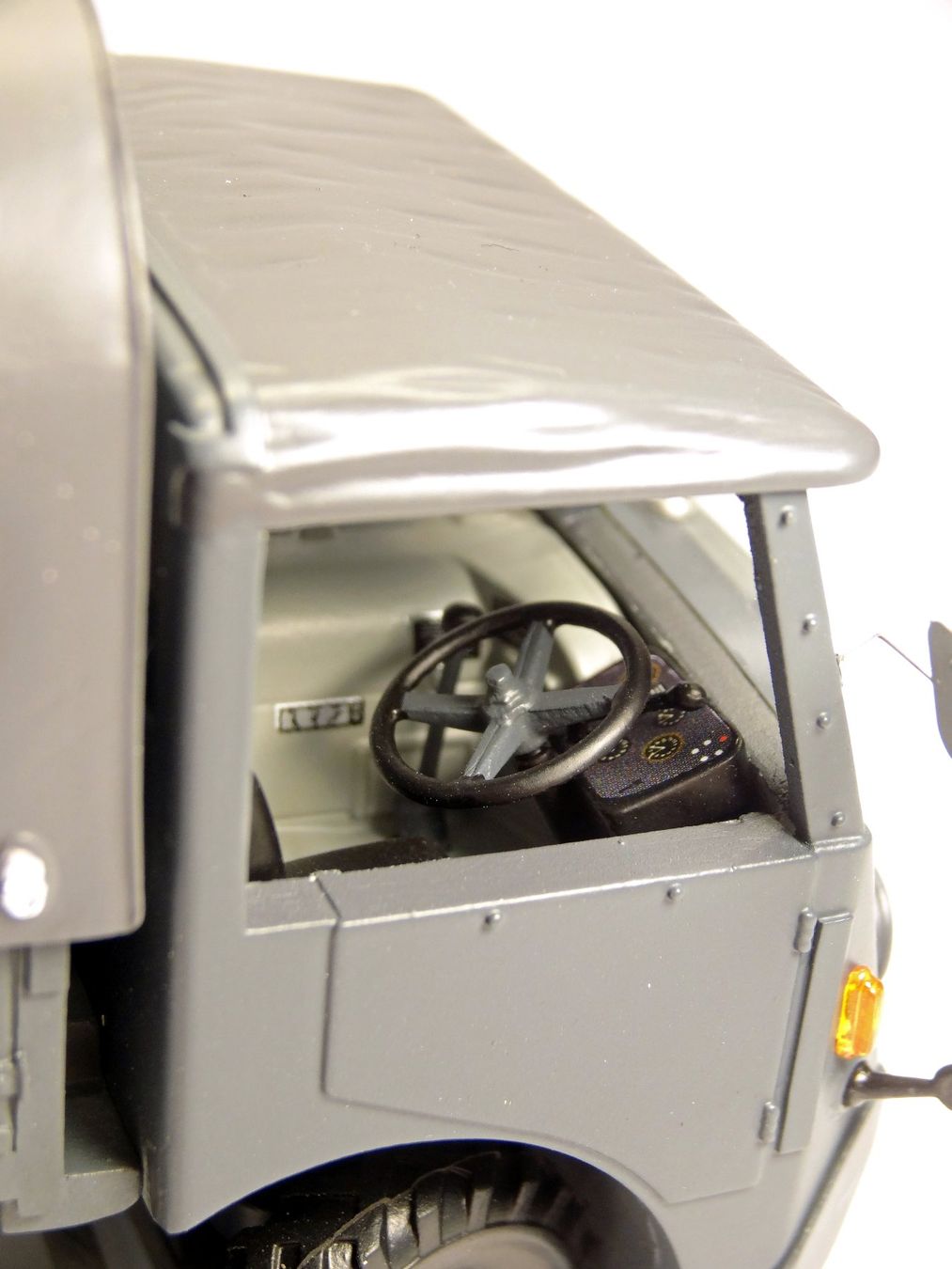 Kit di modellismo & Modellini statici: Saurer M6 Schattenschwarz 1:35 – Nuovo e nell'imballaggio originale da Lenk im Simmental venduto da AFM-Modellbau 5