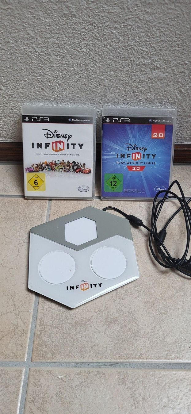 Sony Giochi: PS3 - Disney Infinity 1 und 2 mit Portal – Usato da Münsingen venduto da Heroism2010