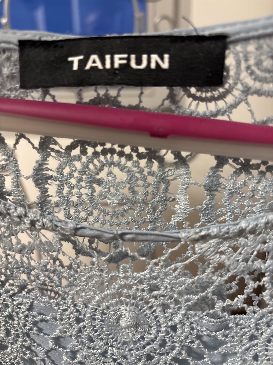 Taifun Vestiti: Taifun Spitzenkleid hellblau Grösse 36 frühlinghaft – Usato da Oberwil BL venduto da Big-al 2