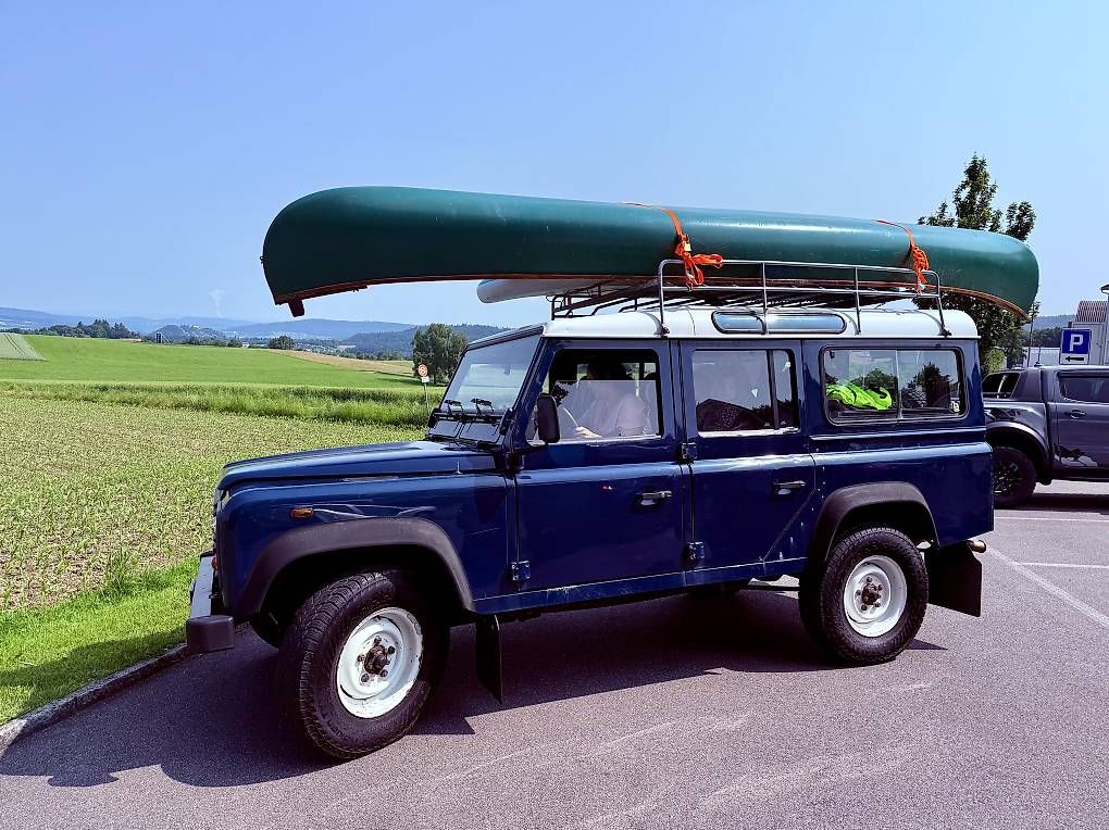 Land Rover Automobili: Reisemobil Defender 110 TD5 – Usato da Dürrenäsch venduto da Canadajunge
