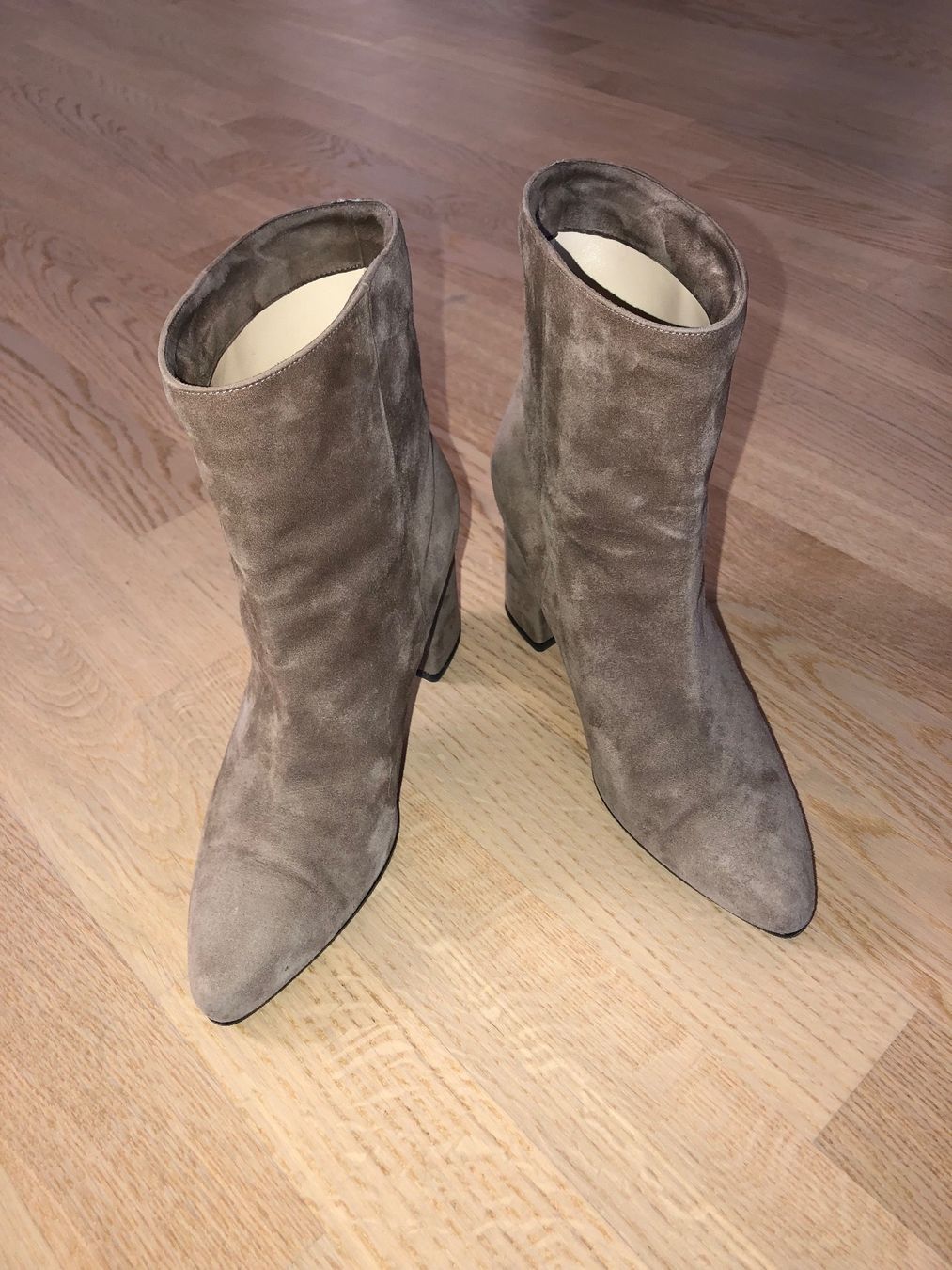 Navyboot Scarpe da donna: NAVYBOOT Boots beige Gr. 38 – Usato da Zürich venduto da sel_w5sd 2