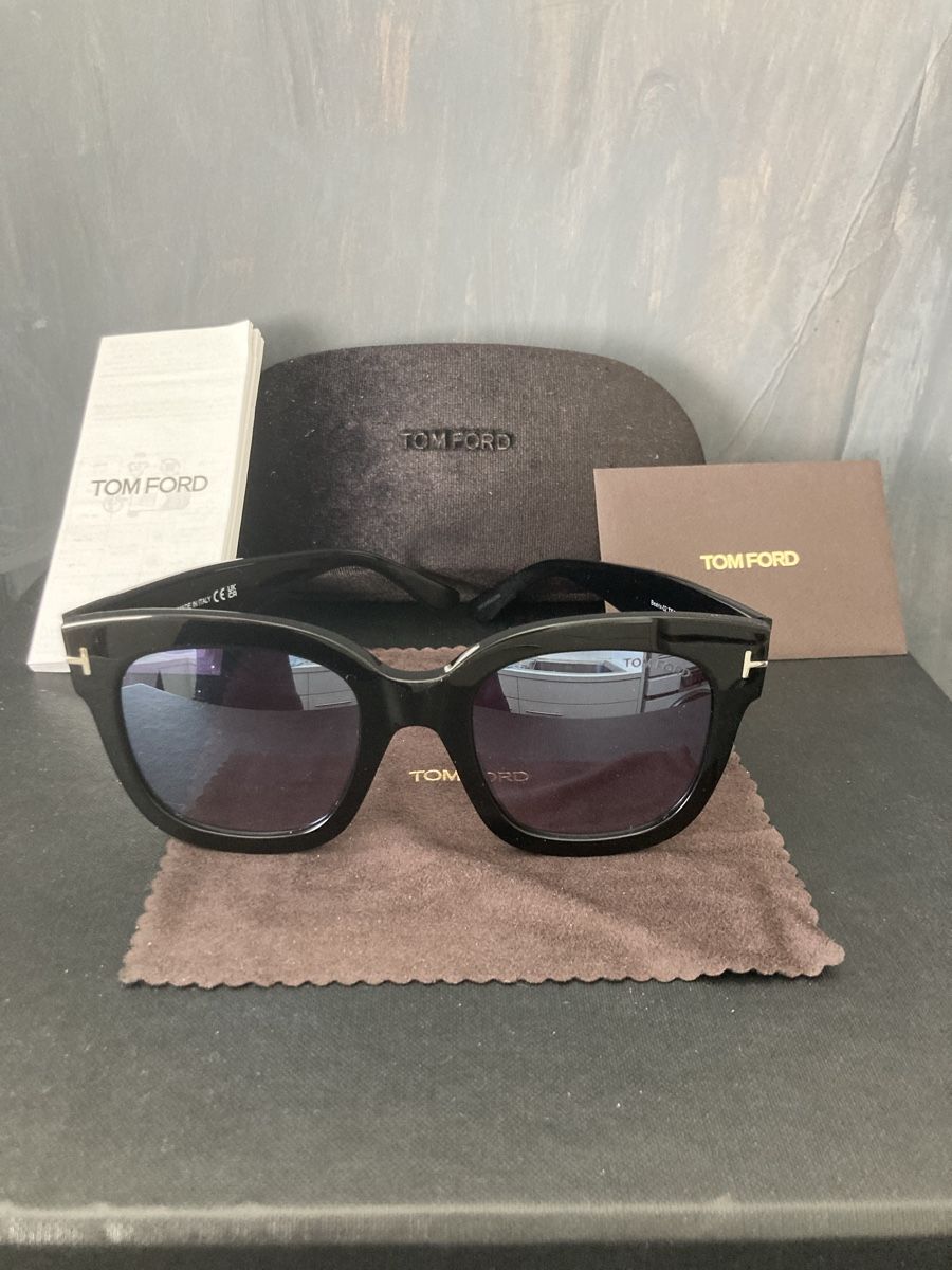 Tom Ford Lunettes & Verres: Neue Tom Ford Sonnenbrille – Neuf avec emballage d'origine à Thalwil par reb_8qv9 3