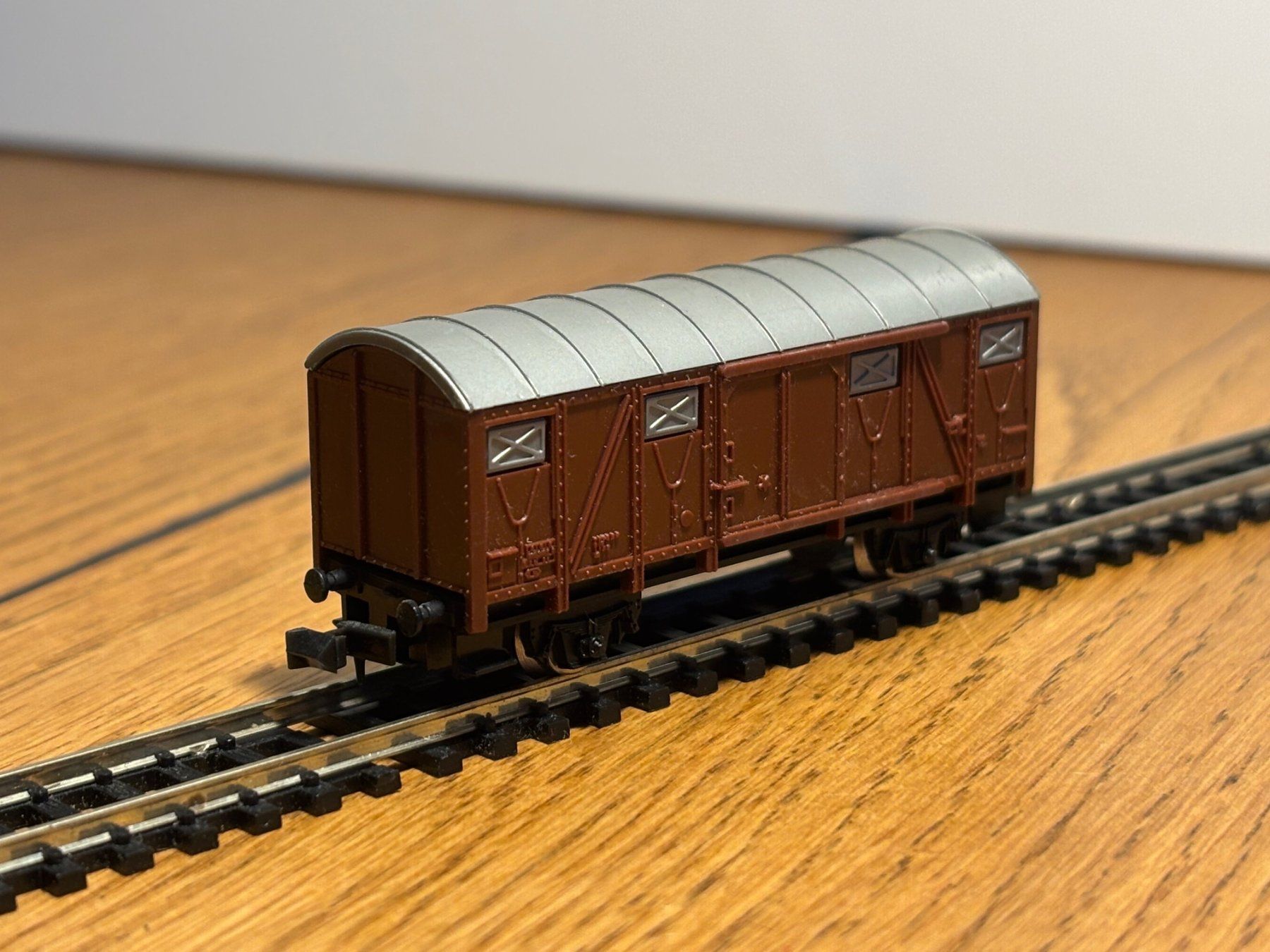 Modellini di ferrovie: *e1015: Güterwagen (Spur N) – Usato da Birsfelden venduto da Birs_25 2