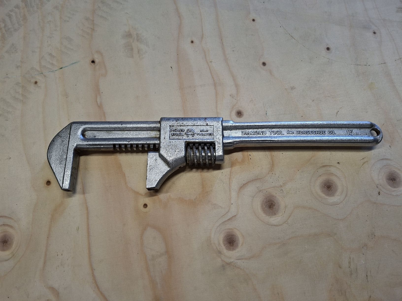 Tutti gli attrezzi: Vintage Diamond Tool and Horseshoe Co. 15" – Usato da Niederuzwil venduto da Dakitiki