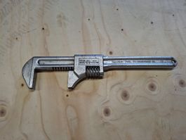 Vintage Diamond Tool and Horseshoe Co. 15"