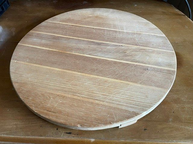 Pareti & Soffitti: Plateaux à fromage en bois – Usato da Saignelégier venduto da COX07 1