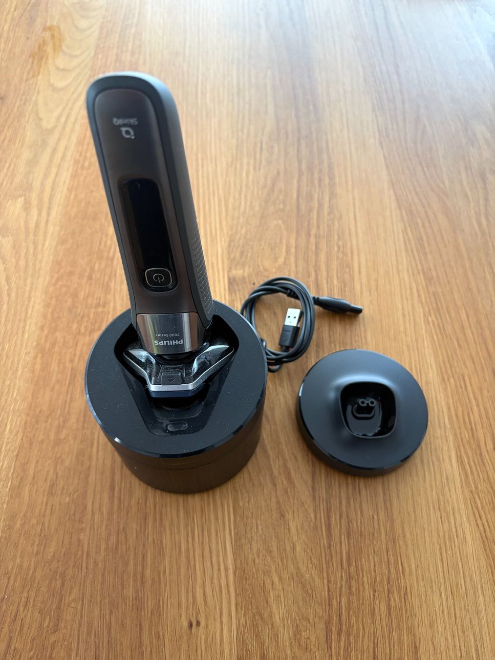Philips Rasoi & Lamette da barba: Rasierapparat Philips Series 7000 – Nuovo (secondo la descrizione) da Buchrain venduto da Cthalmann