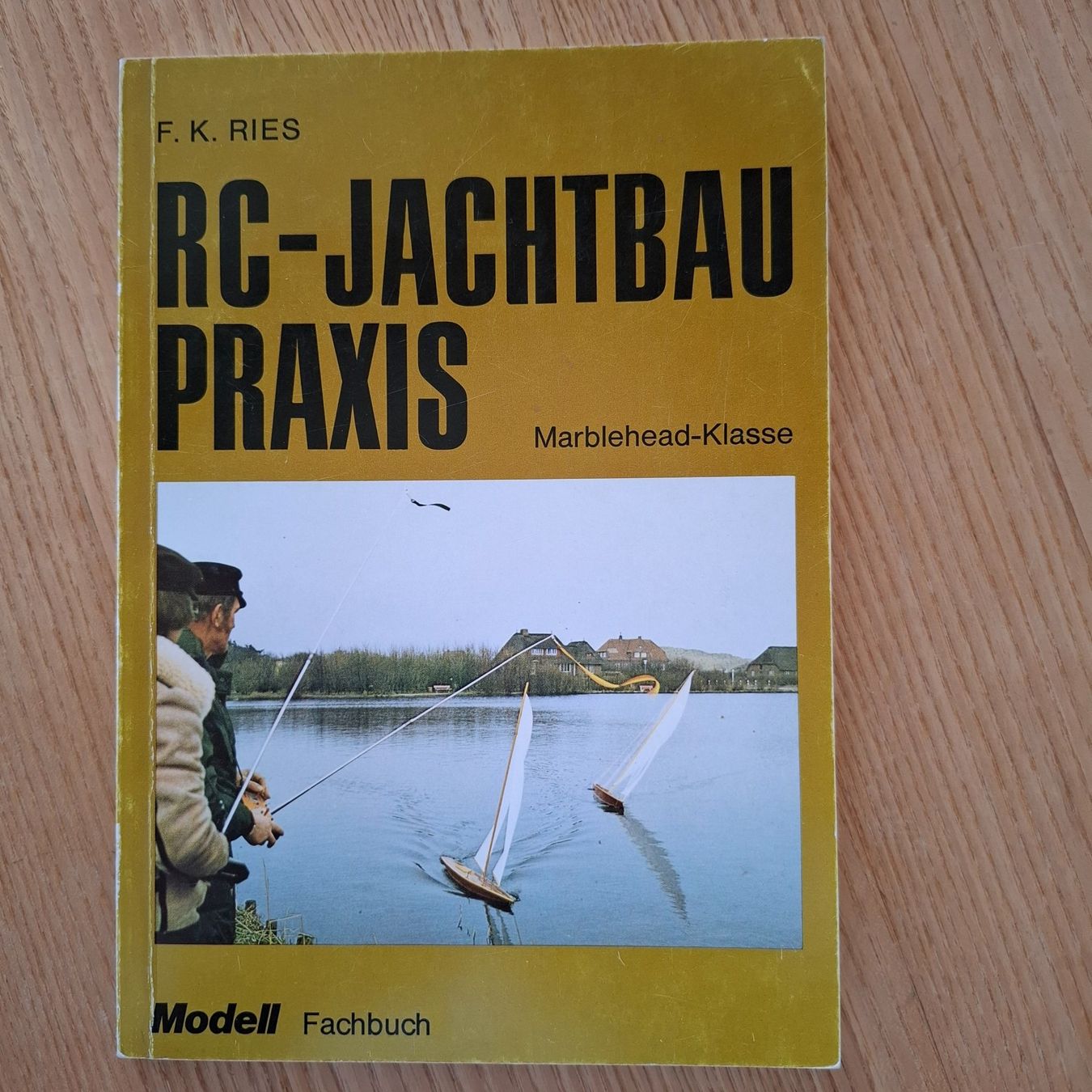 Modellismo RC: Schiffsmodellbau – Usato da Uettligen venduto da den_ydc8 3