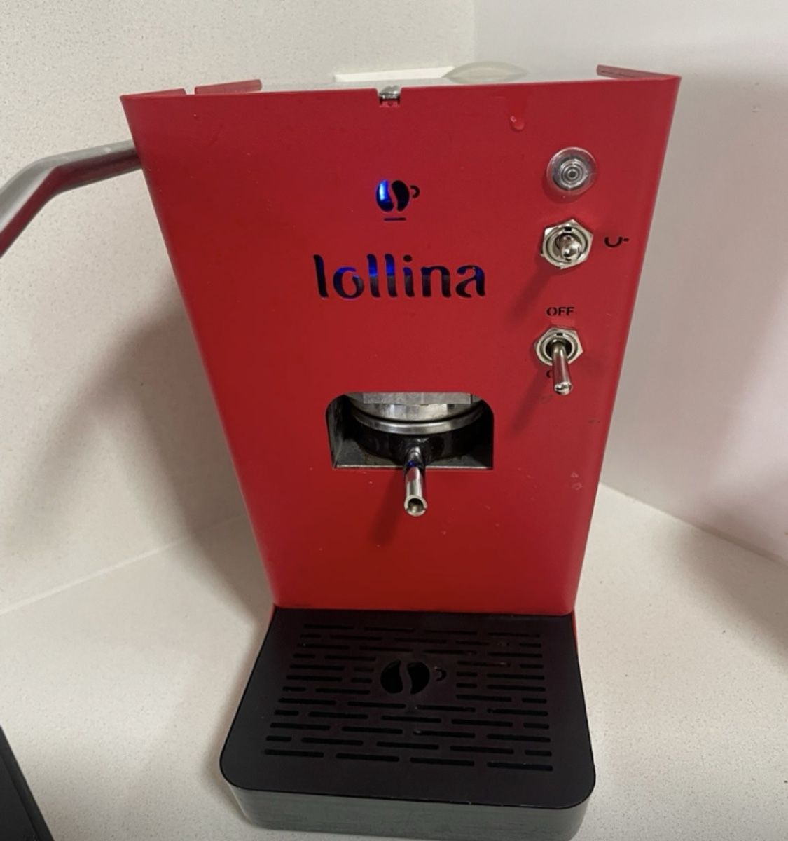 Kaffeemaschinen & Espressomaschinen: Kaffemaschine Lollina Pads – Gebraucht aus Lausen von artehome