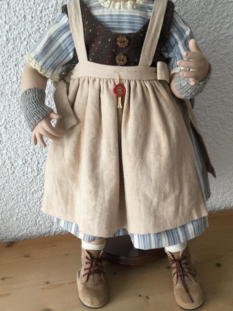 Puppen: Künstlerpuppe Mädchen mit Kleider Höhe 64 cm – Gebraucht aus Horgen von gogo-30 7