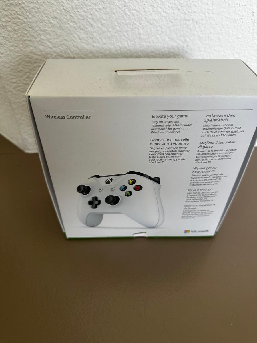 Controller: Wireless controller Xbox – Gebraucht aus Giubiasco von MisterSkip 1