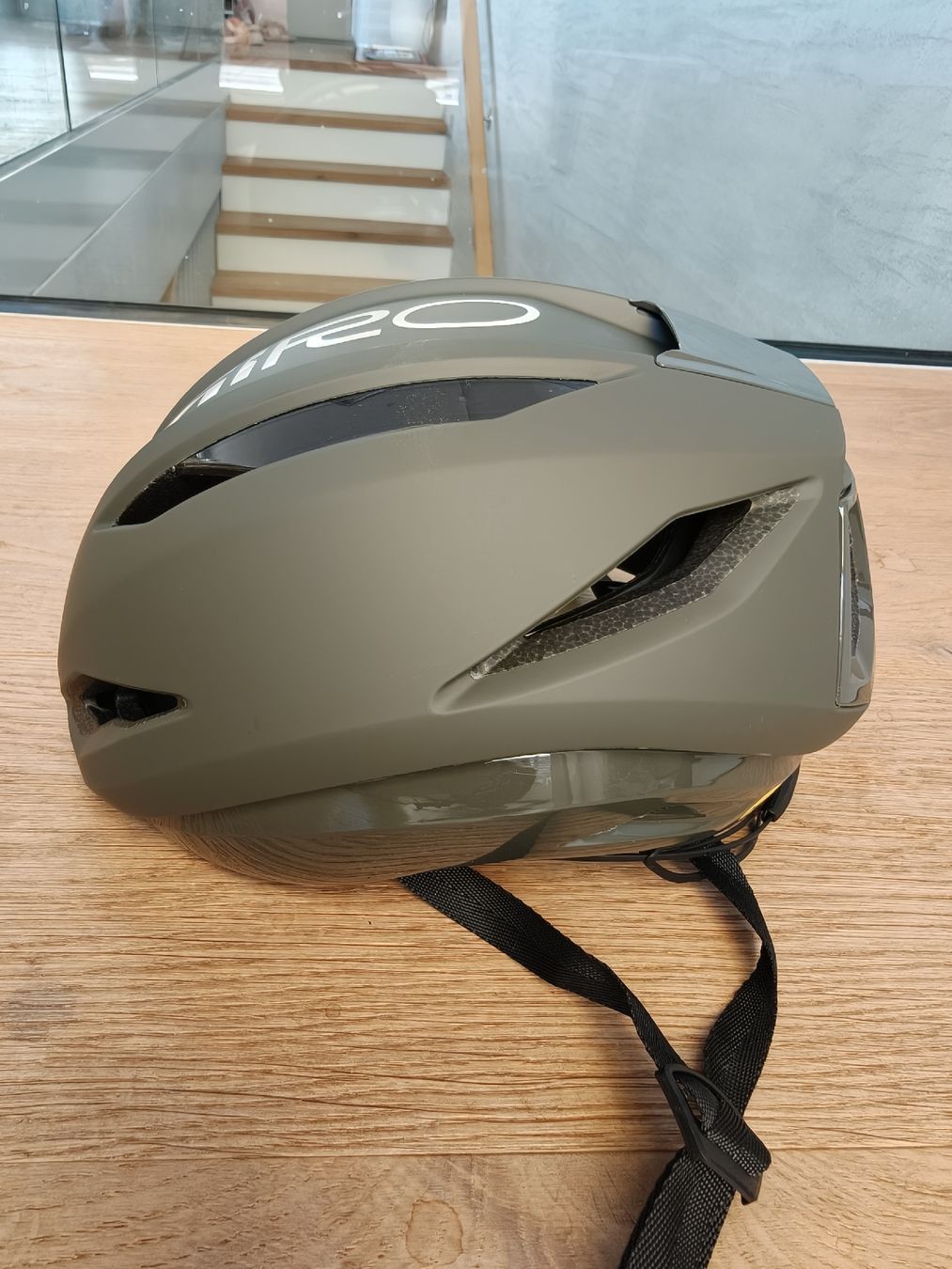 Giro Helme: Giro Eclipse Pro Spherical Matt dark sage Grösse M – Gebraucht aus Bachenbülach von Food4Thought 2