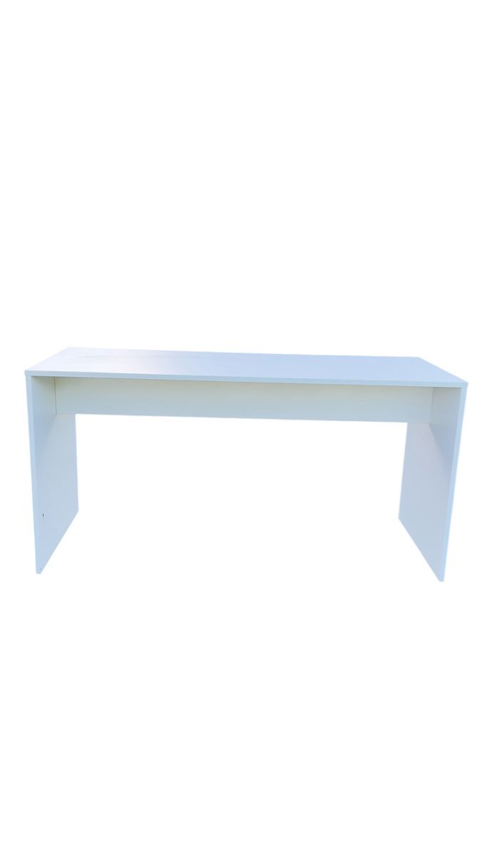 Schreibtische: Schreibtisch – Gebraucht aus Madiswil von SWISS_49.B