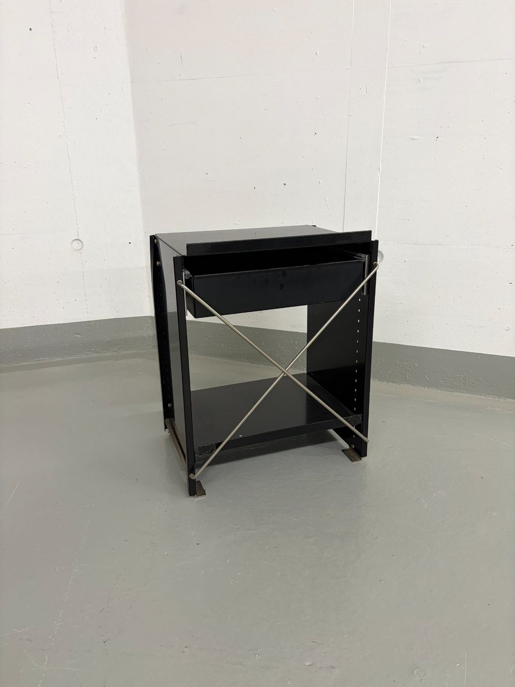 Lehni Tables de nuit: Lehni Eigendesign, 2 Kult-Nachttische – D'occasion à Zürich par less_more 2