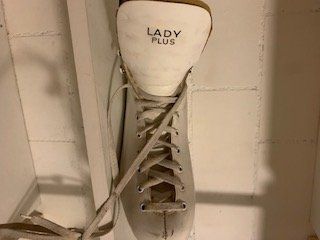 Pattini da ghiaccio: Damen Kunsteis-Schlittschuhe – Usato da Geroldswil venduto da Grazia14 1