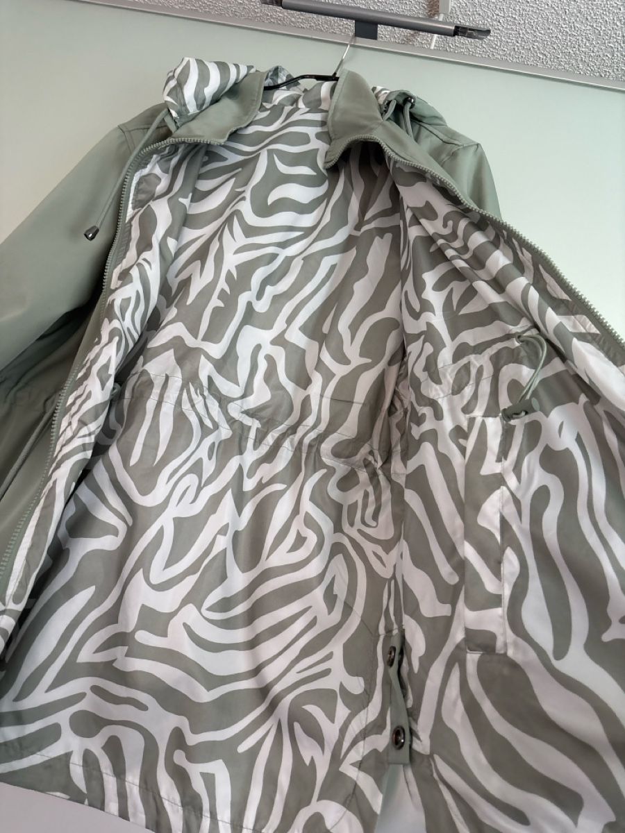 Giacche: Trendige Übergangsjacke mit Zebra-Muster, Grösse M – Nuovo (secondo la descrizione) da Hendschiken venduto da Uraniali 3
