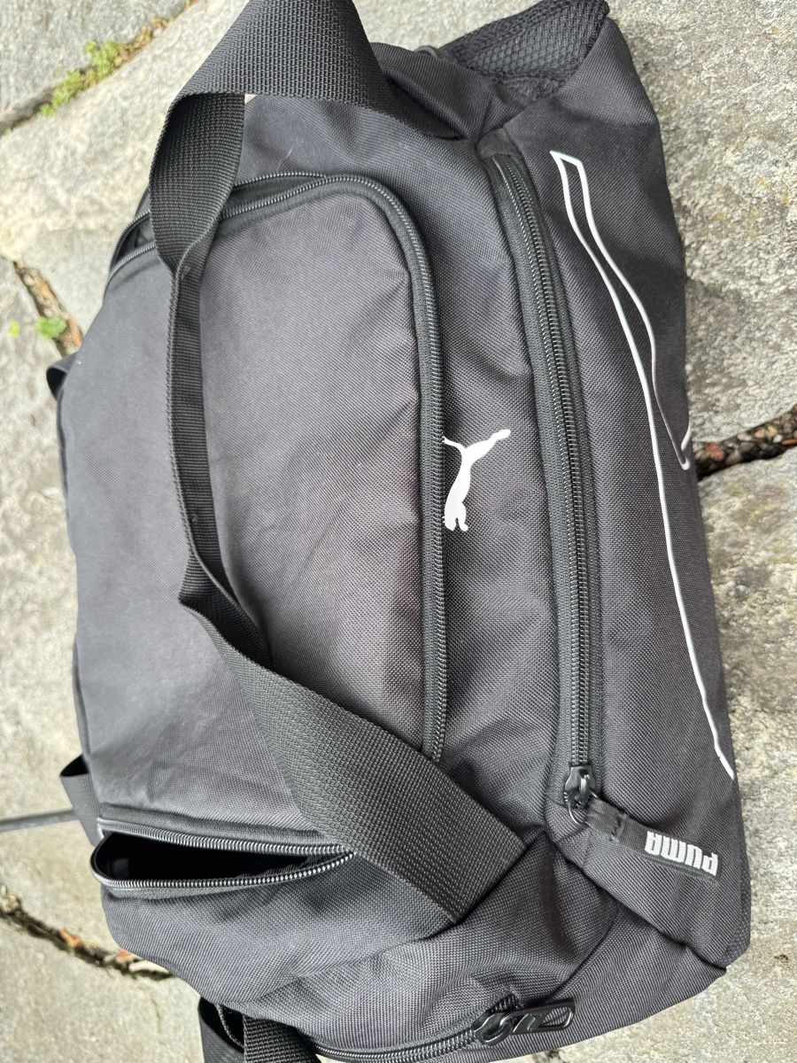 Puma Sacs & sacs à dos: Kinder Fußball bundle  – D'occasion à Luzern par jacksonville 1