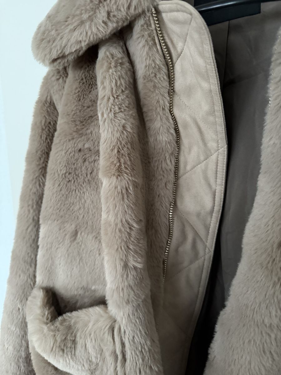 C&A Giacche: C&A Kunstfell-Jacke Gr. M | NEU – Nuovo (secondo la descrizione) da Zollikofen venduto da liindaaa 2