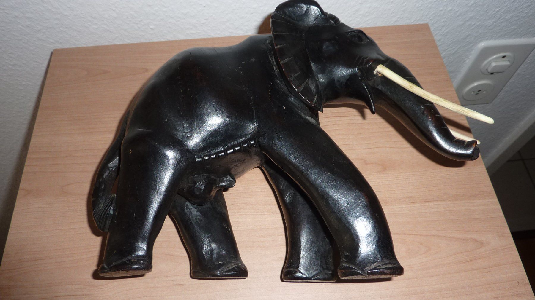 Figurines: geschnitzter  elefant – Neuf (Voir description) à Füllinsdorf par pmarkus 3