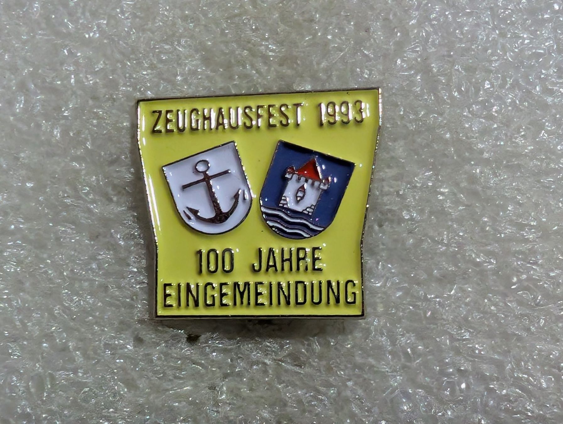 Placchette & Badge: Ansteckpin 215: Zeuhausfest – Usato da Oppligen venduto da Pin-Fall-Shop