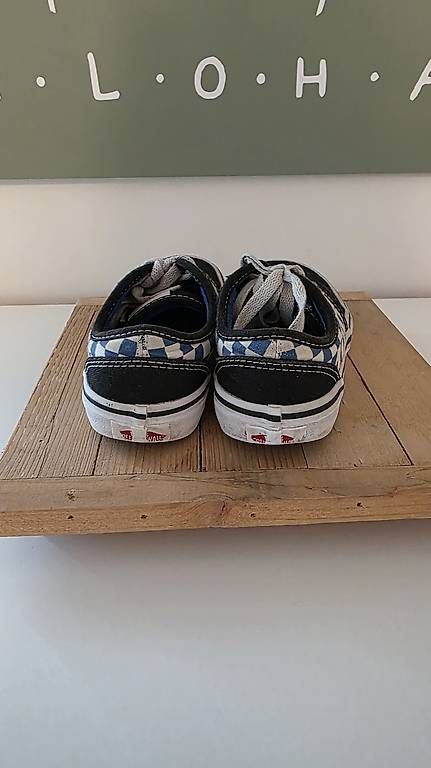 Schuhe für Jungen: Vans Grösse 31 – Gebraucht aus Steinhausen von Na18 2