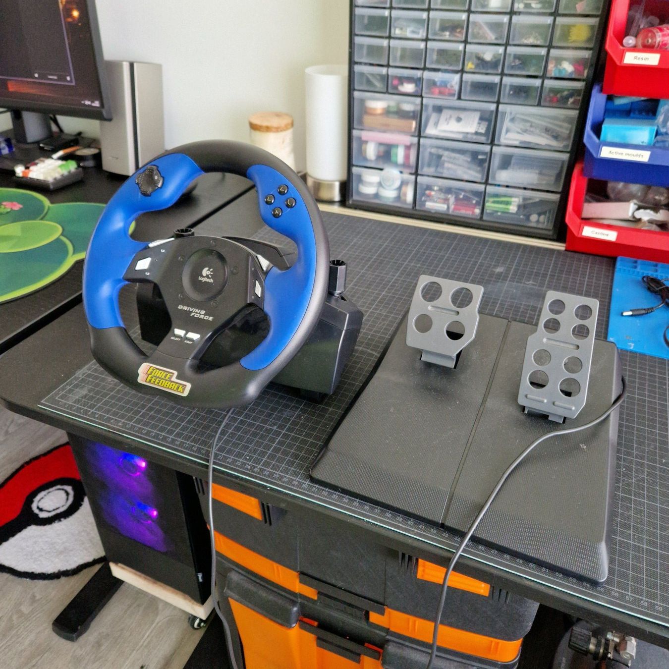 Logitech Manettes: Logitech Driving Force - Force Feedback PS2 OVP – D'occasion à Martigny par VisualPixel 2