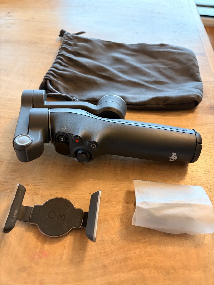 DJI Action Cam: DJI Osmo Mobile 7P Gimbal – Nuovo (secondo la descrizione) da Crans VS venduto da yor_n5h8 2