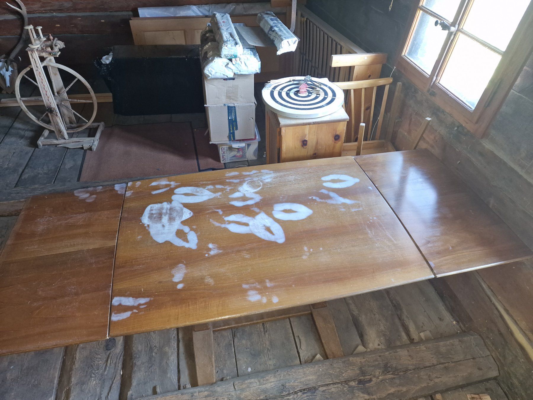 Tavoli: Ausziehbarer Holztisch – Usato da Flüelen venduto da novena 4