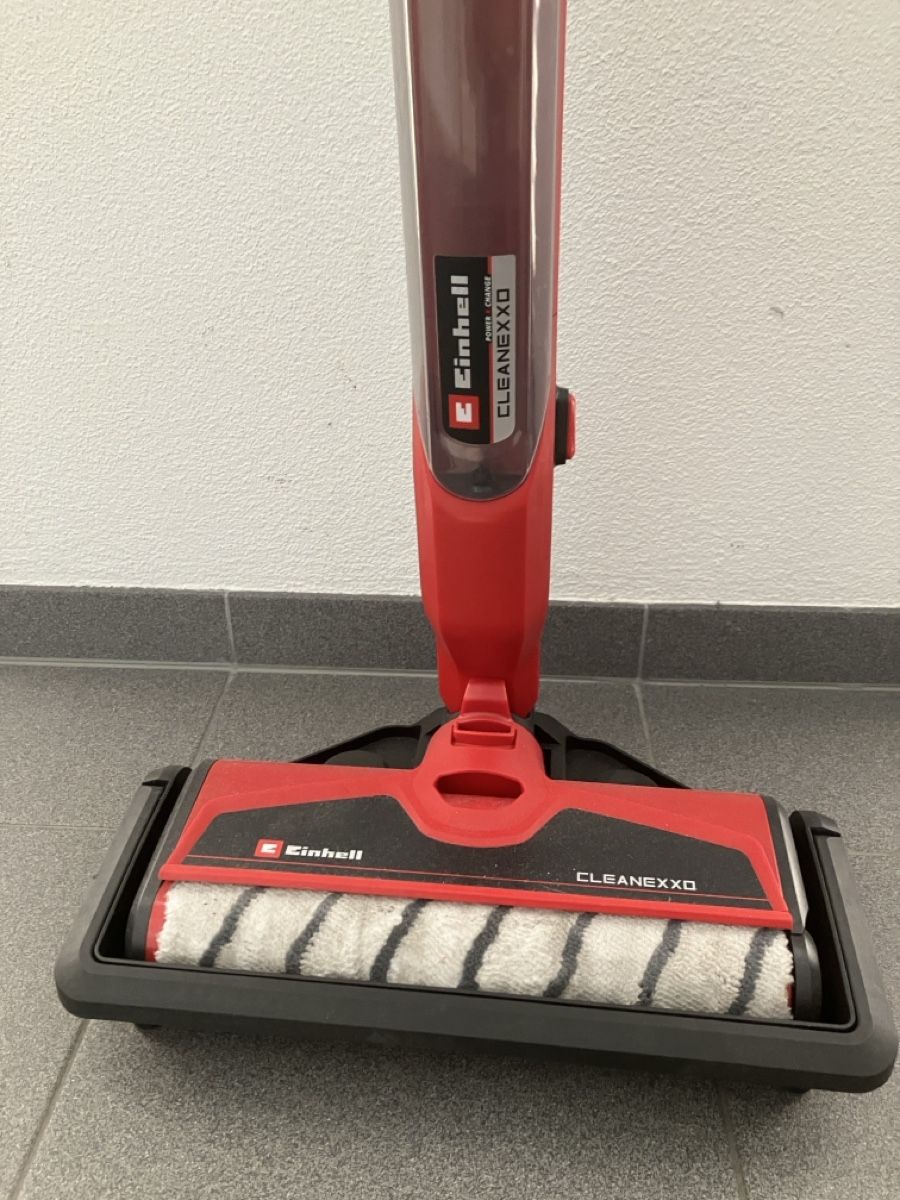 Einhell Alle Maschinen: Einhell Akku-Bodenreiniger Cleanexxo – Gebraucht aus Ruggell von VegasGirl