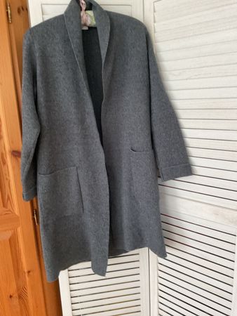 Damen Strickjacke grau Grösse M guter Zustand
