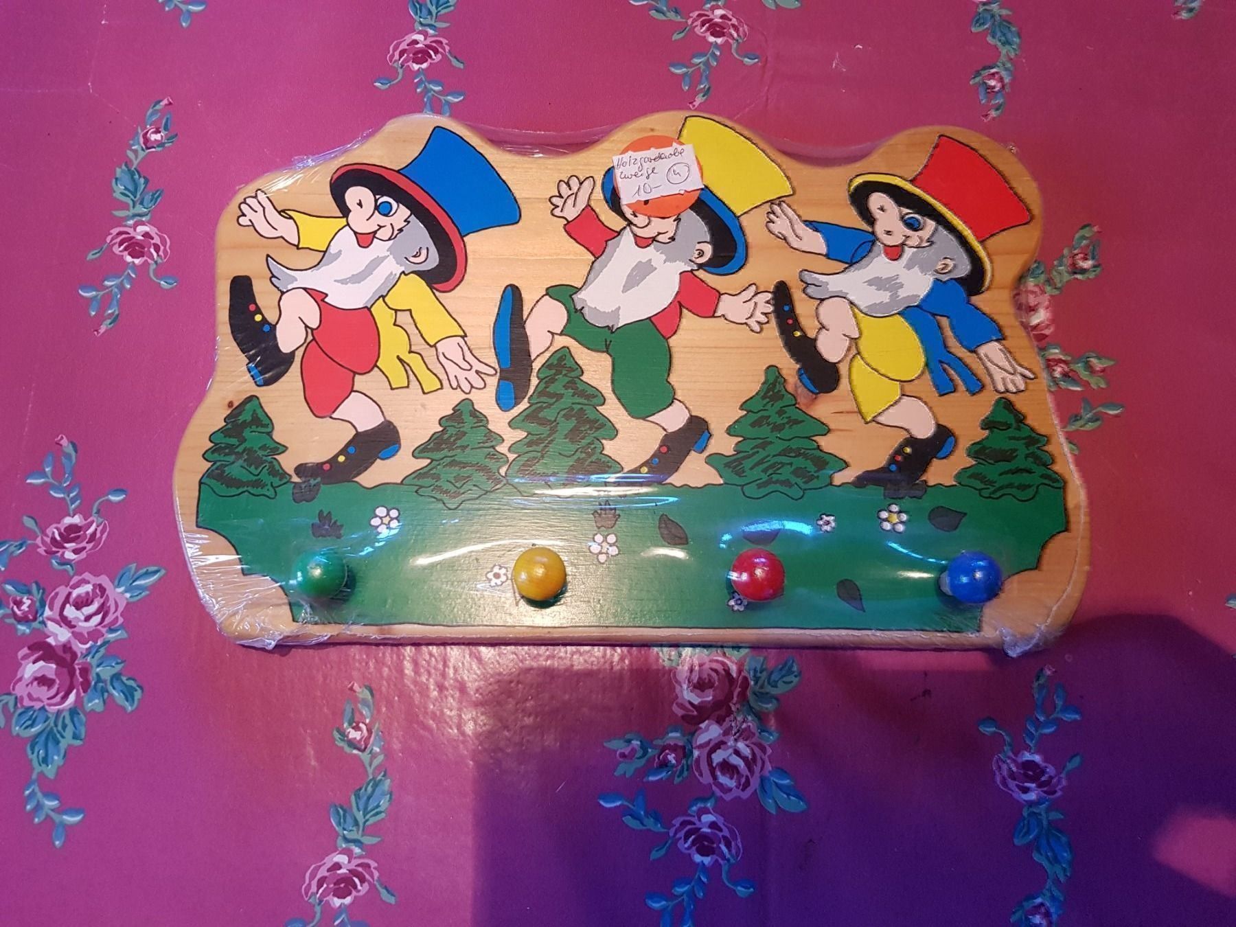 Guardaroba: Holzgarderobe Zwerge – Nuovo e nell'imballaggio originale da Schwarzenburg venduto da Flamingo07