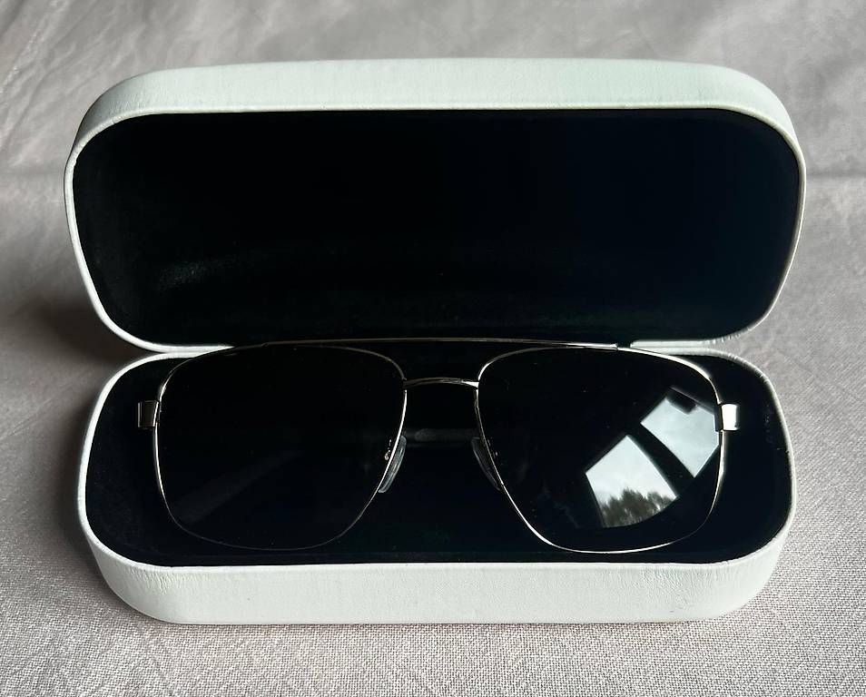 Occhiali & Lenti: Lunettes de soleil Calvin Klein – Nuovo (secondo la descrizione) da Genthod venduto da mar_g8vn