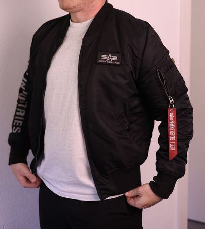 Alpha Industries MA-1 Fliegerjacke, Schwarz, Grösse M