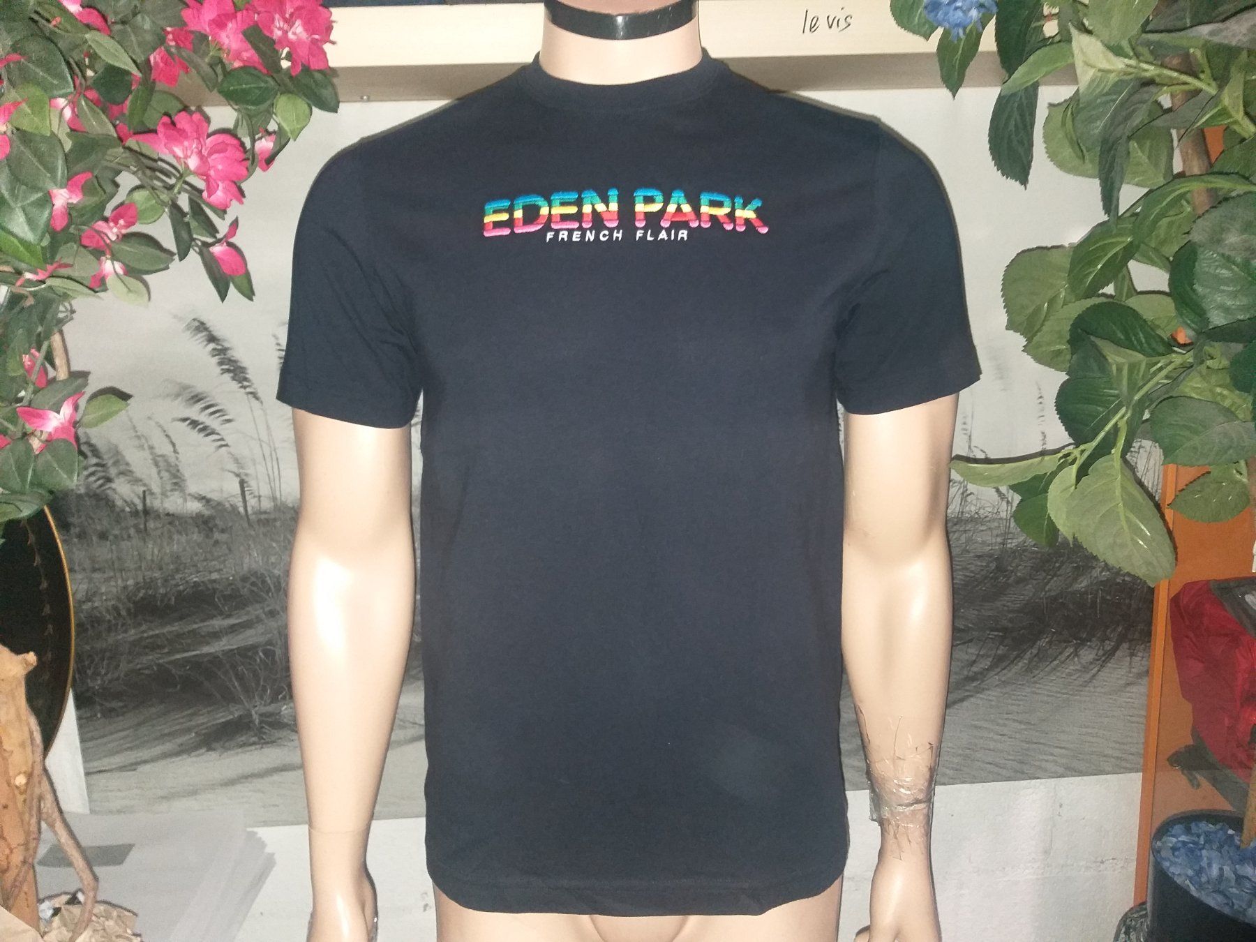 T-shirt: T-Shirt EDEN PARK    Taille / Grosse S – Usato da Cossonay-ville venduto da Super-Price-Quality