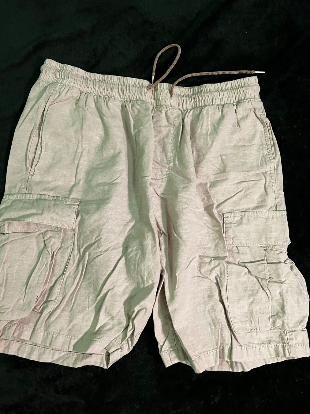 Pantaloni: 2 Shorts Neuwertig Gr. L – Usato da Allschwil venduto da GrenzWert
