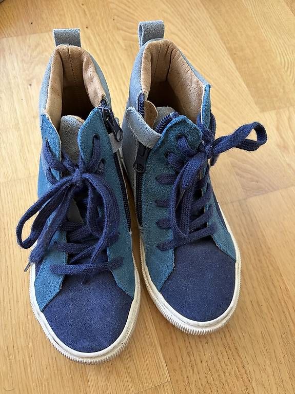 Vertbaudet Scarpe per ragazzi: Verbaudet Wildleder Schuhe Gr 30 – Usato da Zürich venduto da aqualina77
